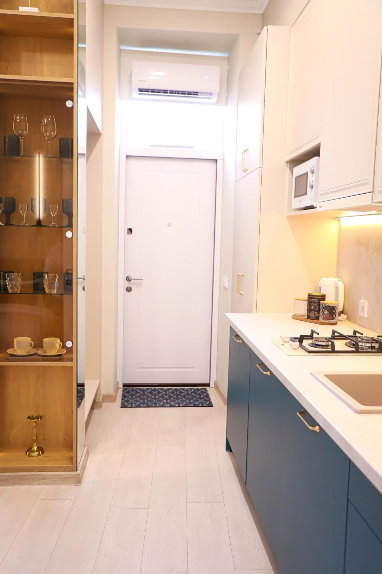 Modern Apartment, 3Mins To Opera Lviv Bagian luar foto